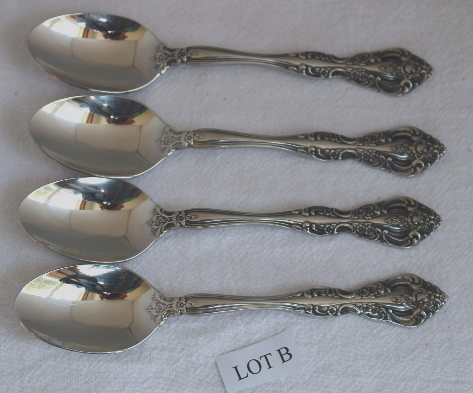 4 Oneida Stainless Cube Michelangelo TEASPOONS