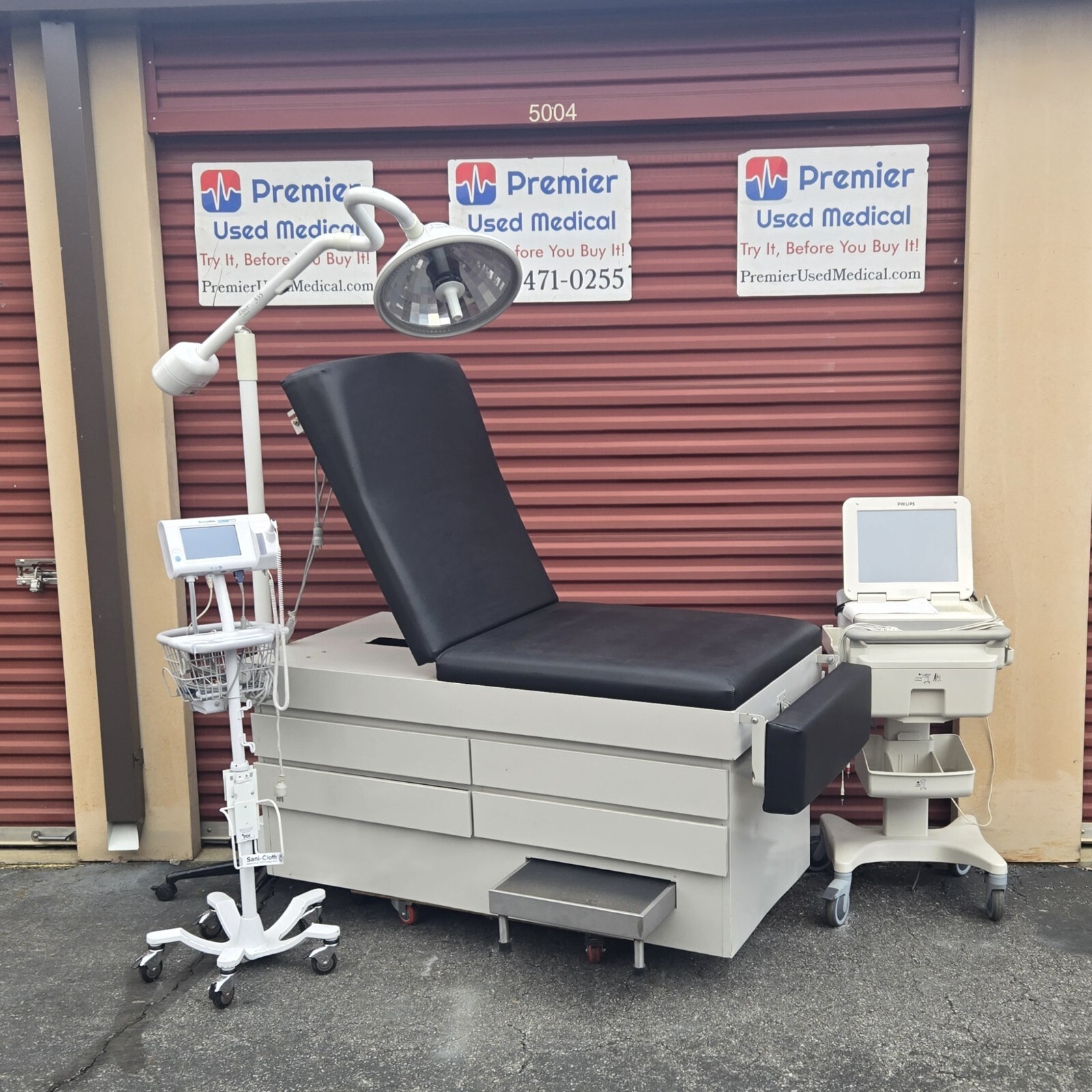 Exam Table UMF 5050 Bariatric New Black Upholstry Premier Used Medical Equipment
