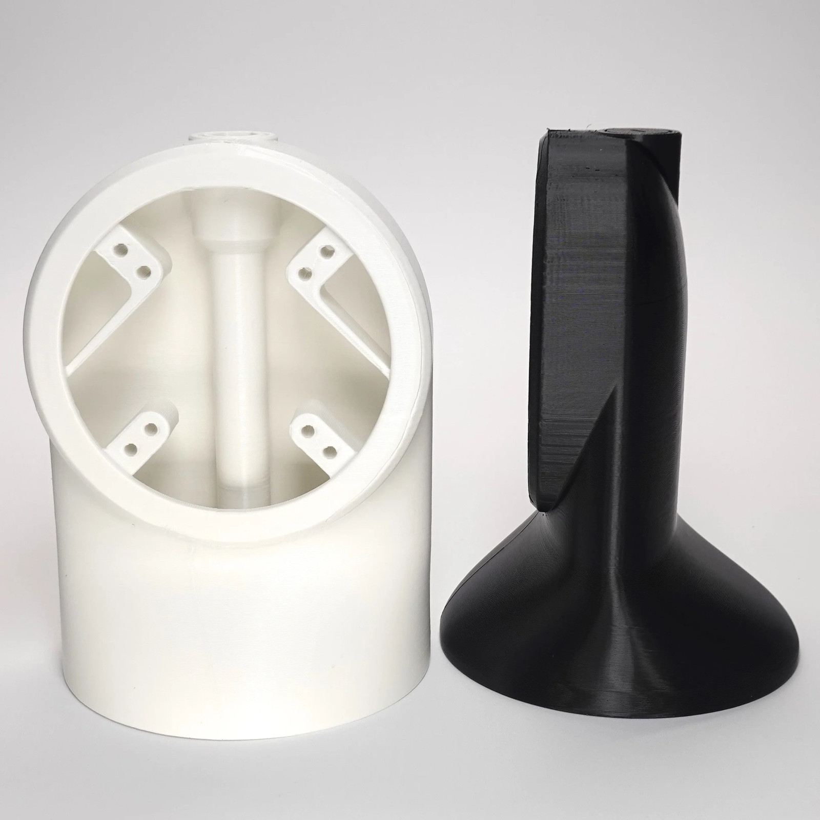 Slim 90° Single Soffit Mount for Floodlight Cameras
