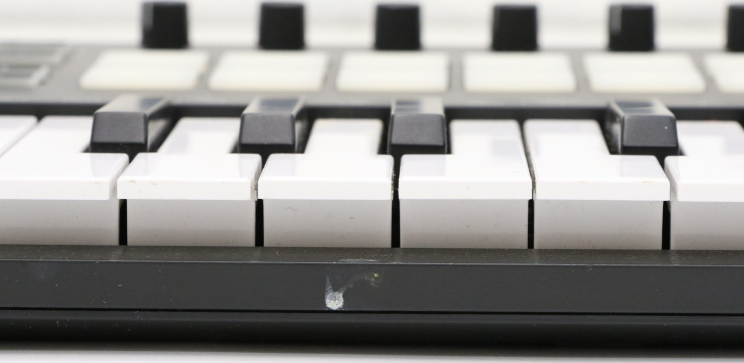Novation Launchkey Mini MK3 25-Key Midi Keyboard Controller With USB Cable
