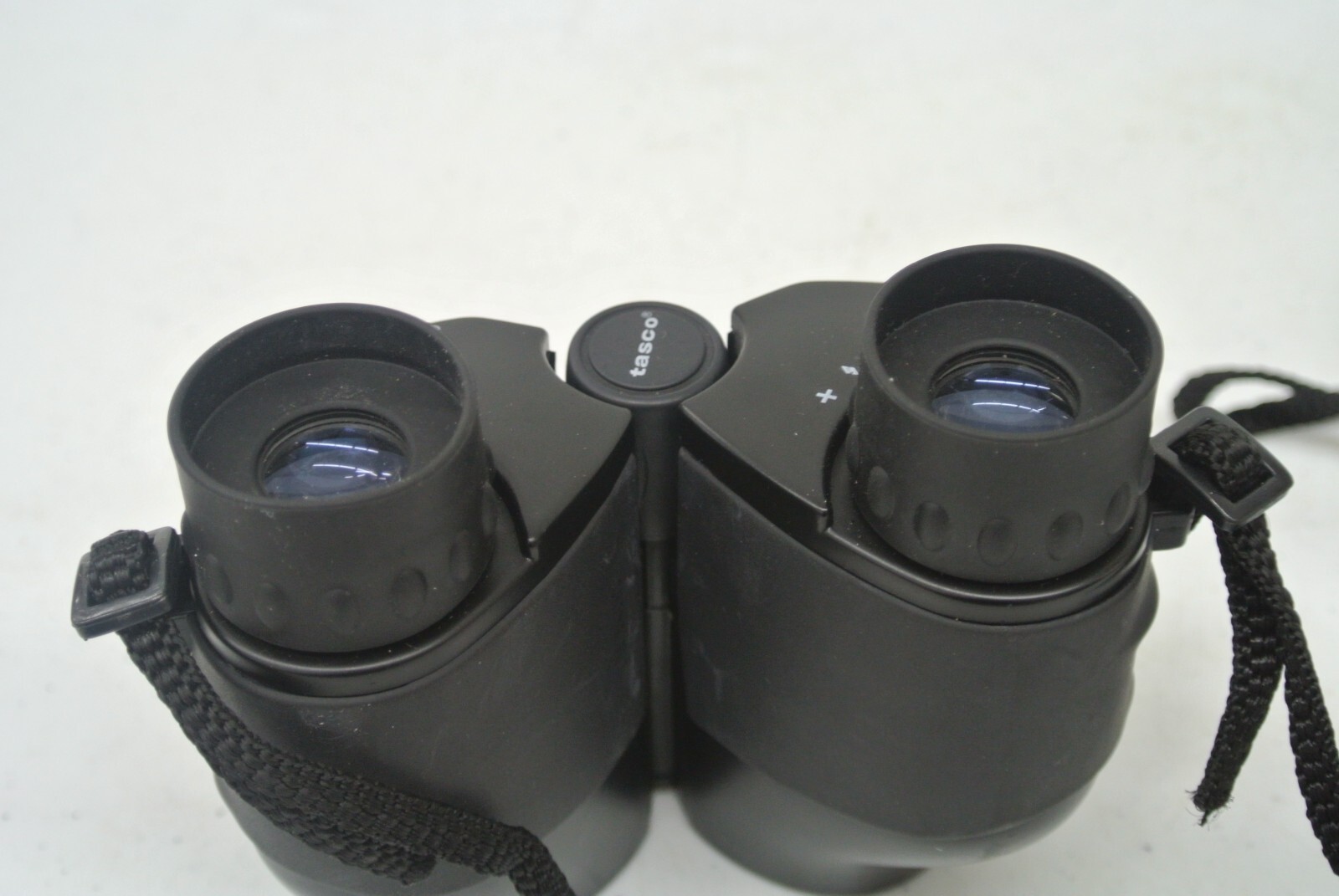 TASCO BINOCULARS 10X25 MM #ES1025 (DNT1212B BY18P)