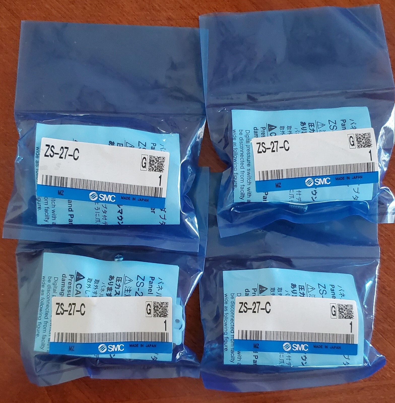 Lot of 4 SMC ZS-27-C Panel Mount Kit for PSE300 Series Pressure Controllers  NWB