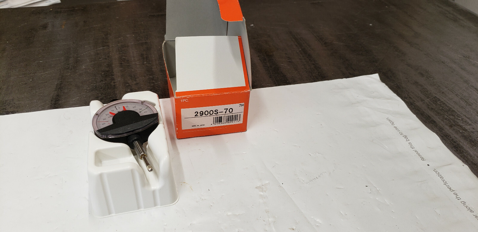 DIATEST F1000 Micro Comparator Indicator in MITUTOYO BOX.