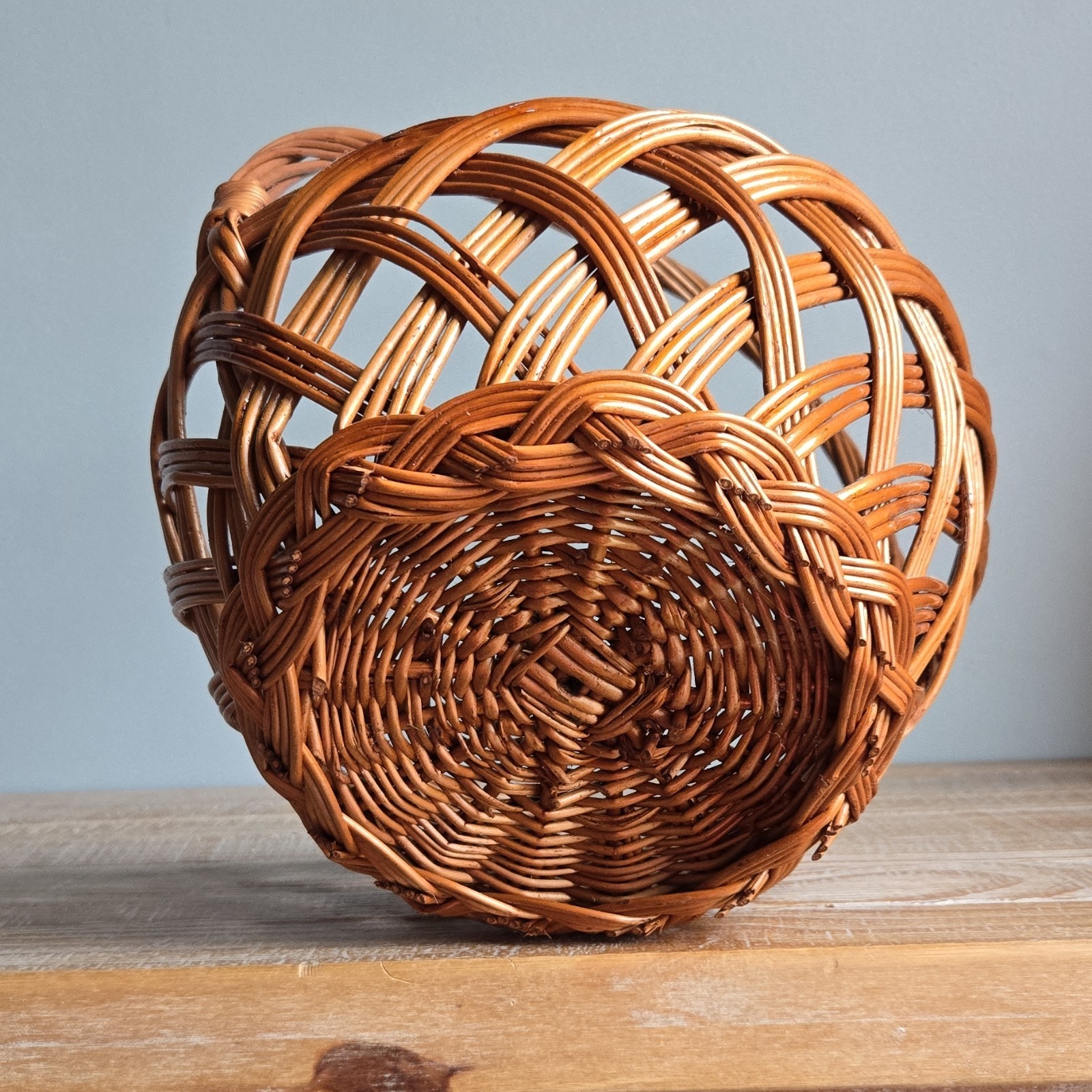Basket Wicker Woven Harvest/Market Basket with Handle Farmhouse Decor. VTG