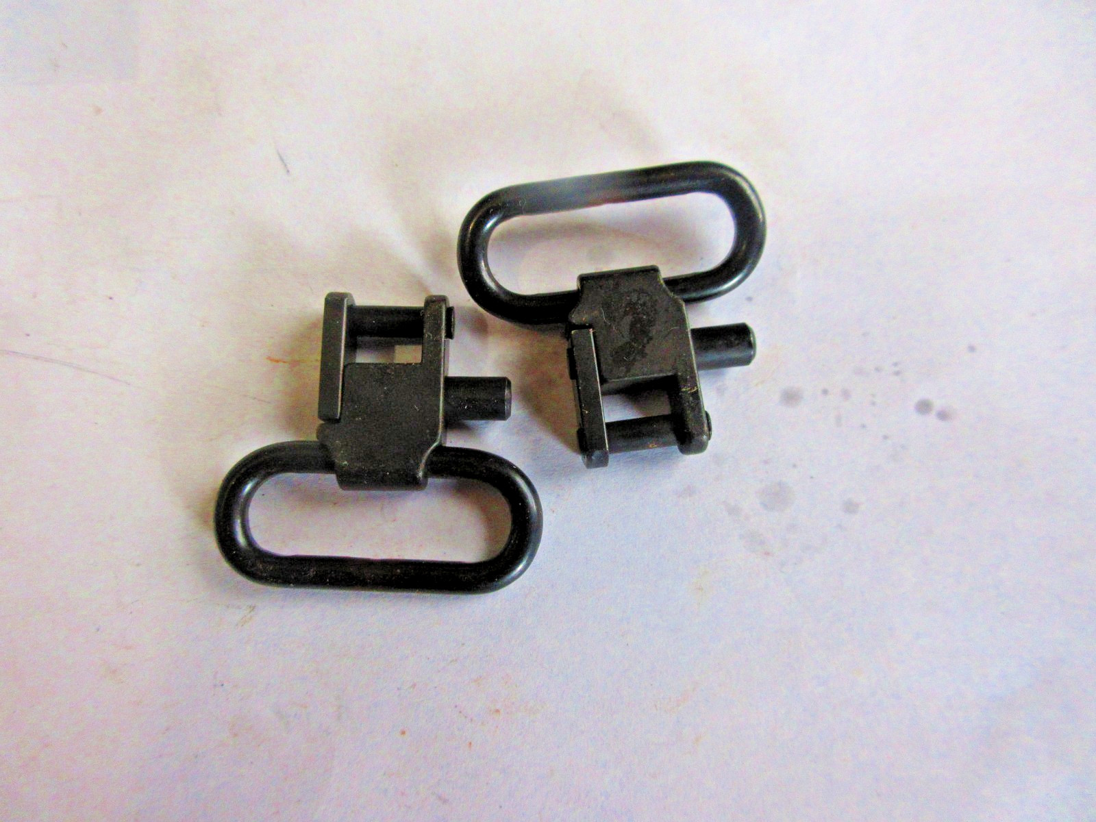 UNCLE MIKES QUICK DETACHABLE SUPER SWIVELS 1  1/4" OLD STYLE NOS OEM