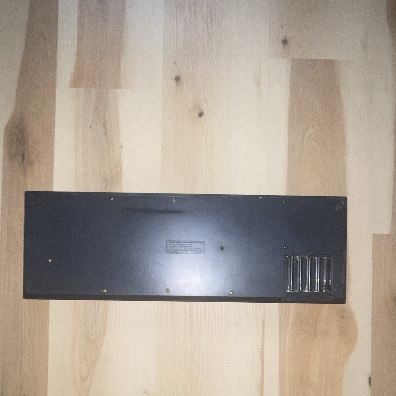 Casio Casiotone MT-18 32-Key Electronic Keyboard, Battery, Speaker, ROM