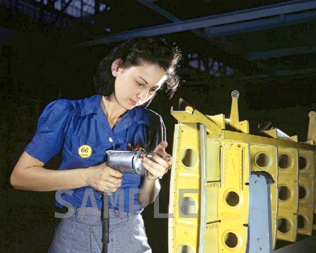 Women War Factory Workers Vultee Vengeance Dive Bombers 8x10 WW2 WWII Photo 909