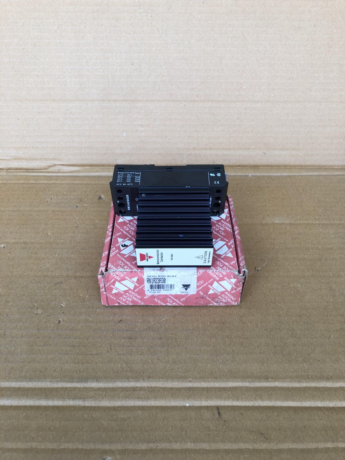 CARLO GAVAZZI RN1A23A30 SOLID STATE RELAY