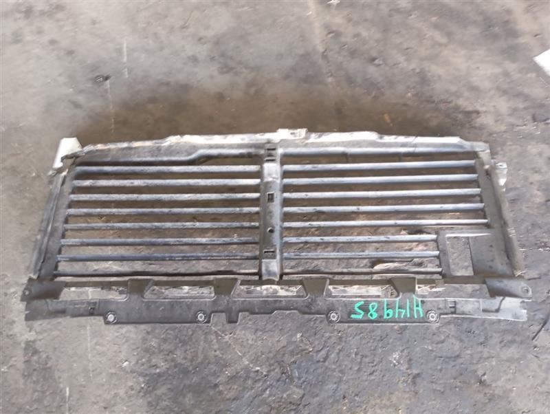 Air Shutter Upper Fits 22-23 SILVERADO 2500 PICKUP 3726326