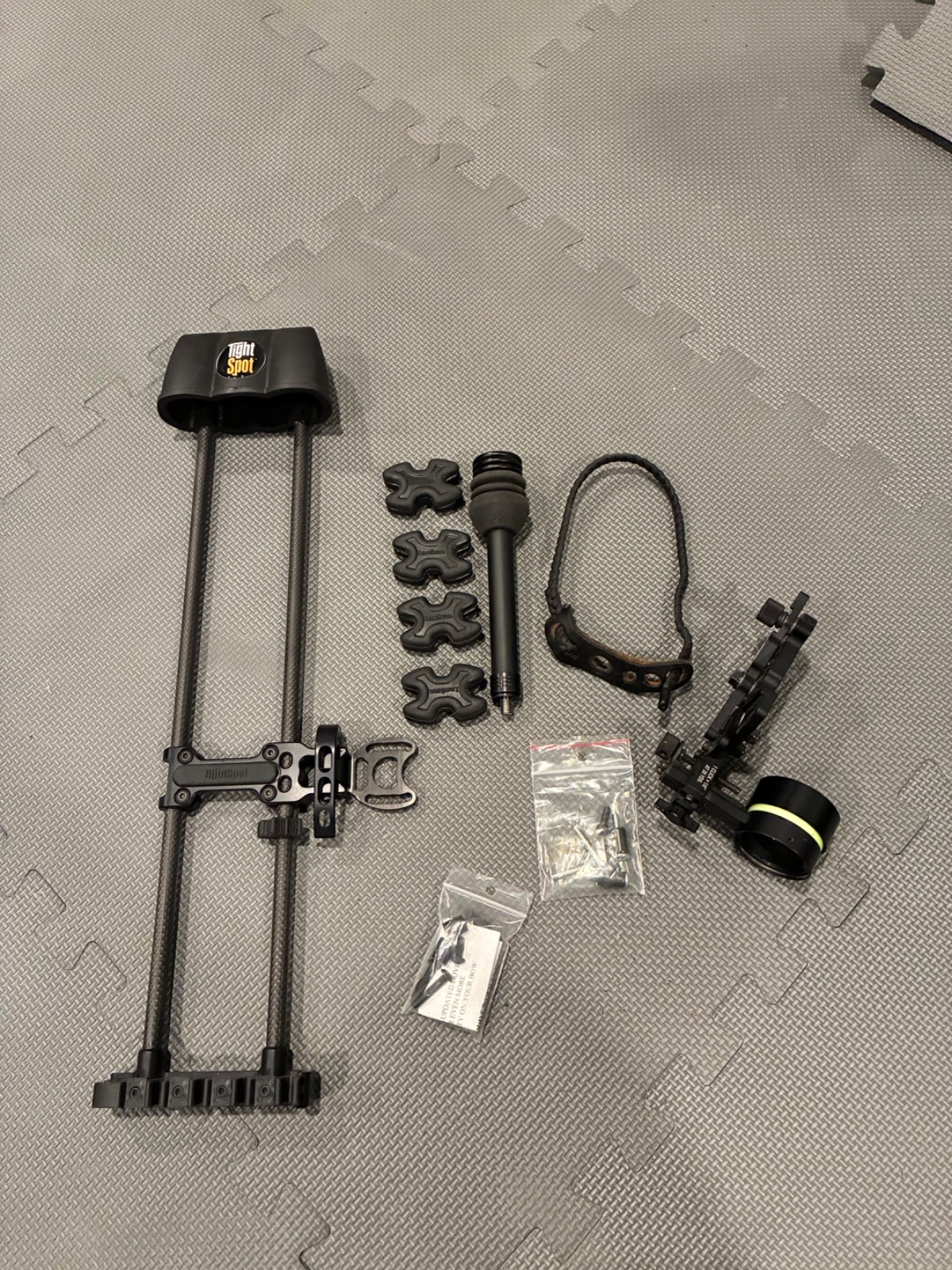 Compound Bow Accessory kit - Tightspot quiver, HHA sight,  B-stinger stabilizer!