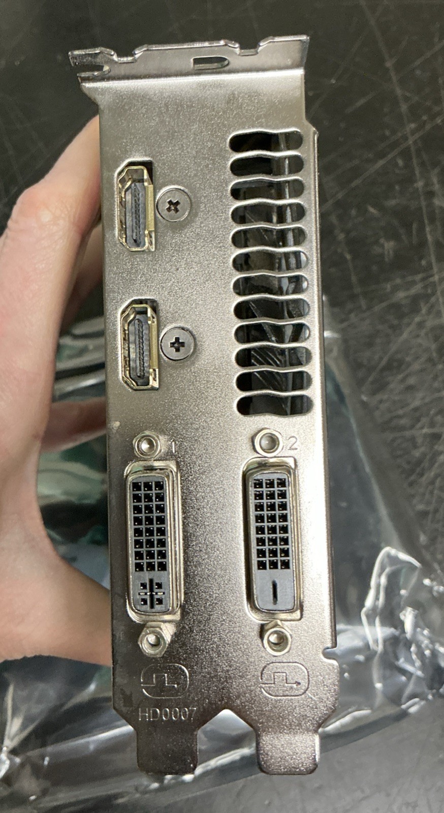 GIGABYTE GV-N75T0C2-2GI