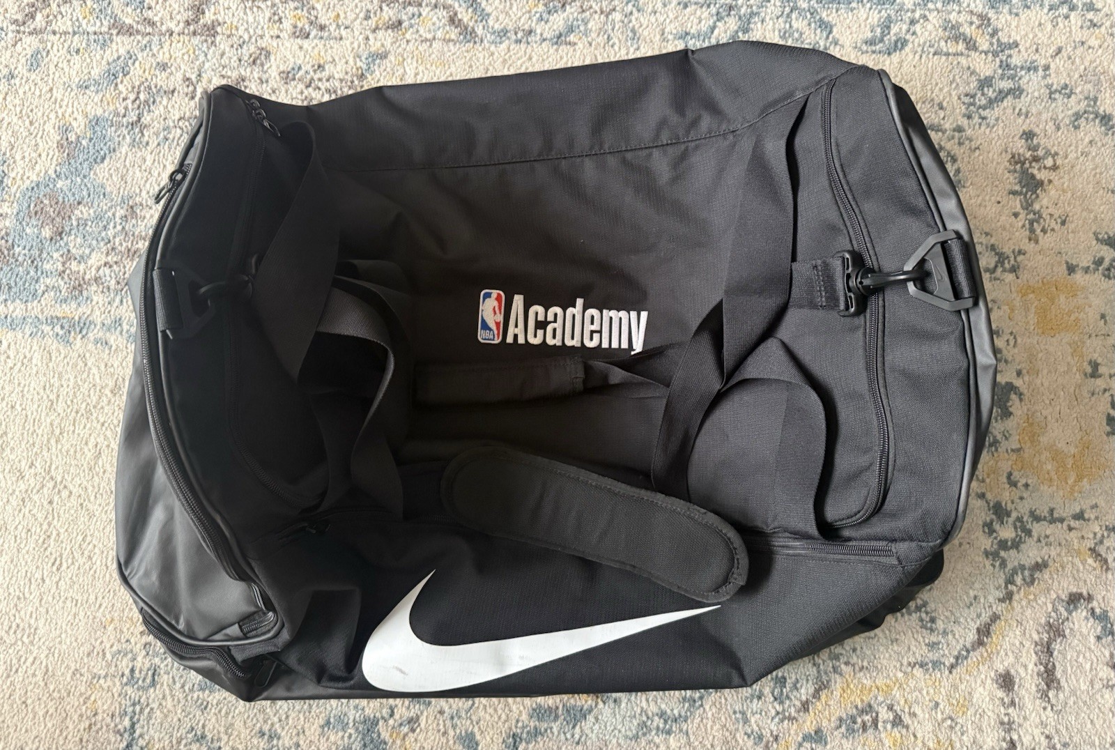 Nike Duffle Bag- Large - NBA Academy