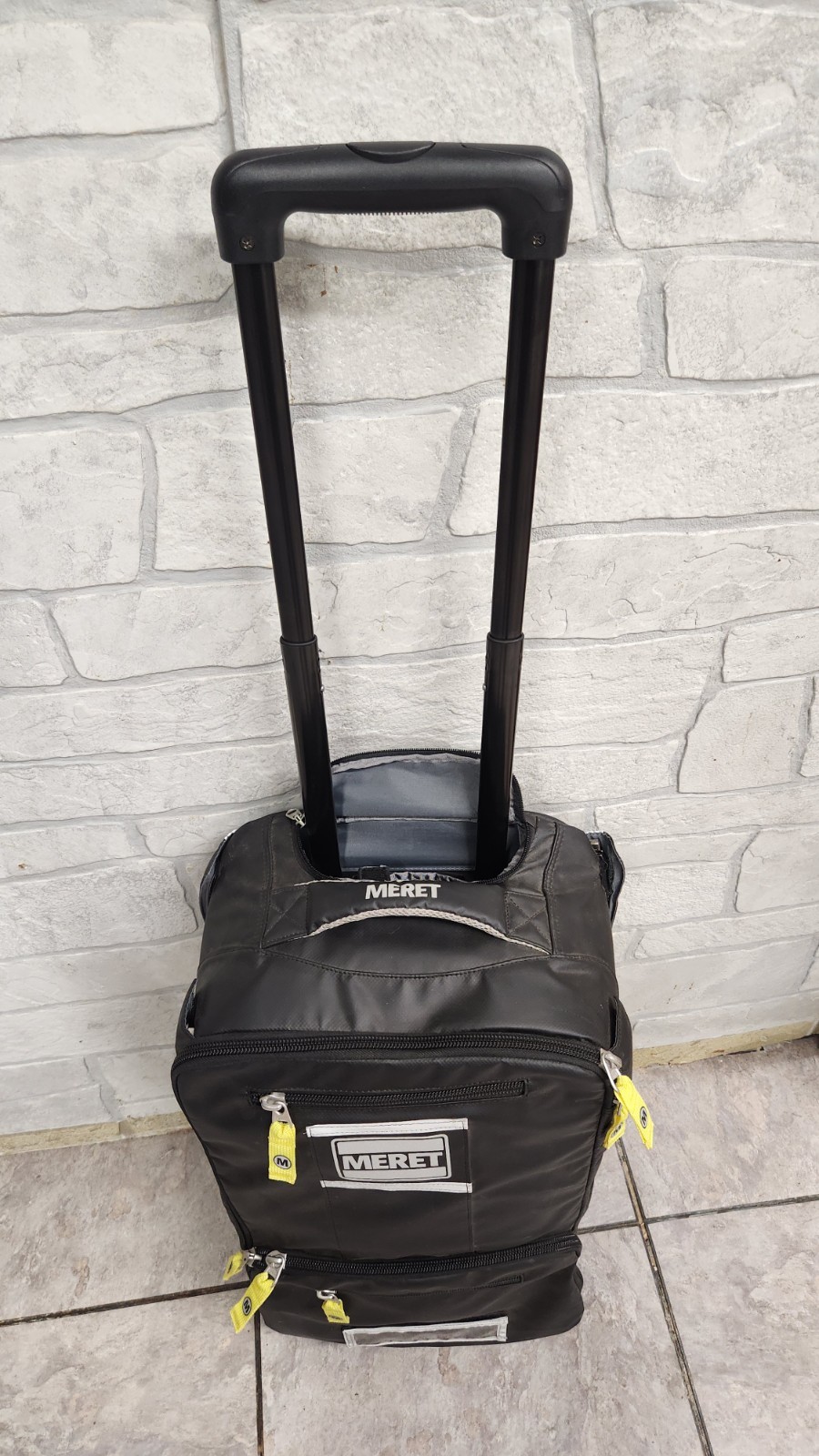 Mueller Meret M.U.L.E. Medi Kit Rolling Backpack. Large Bag REFURBISHED