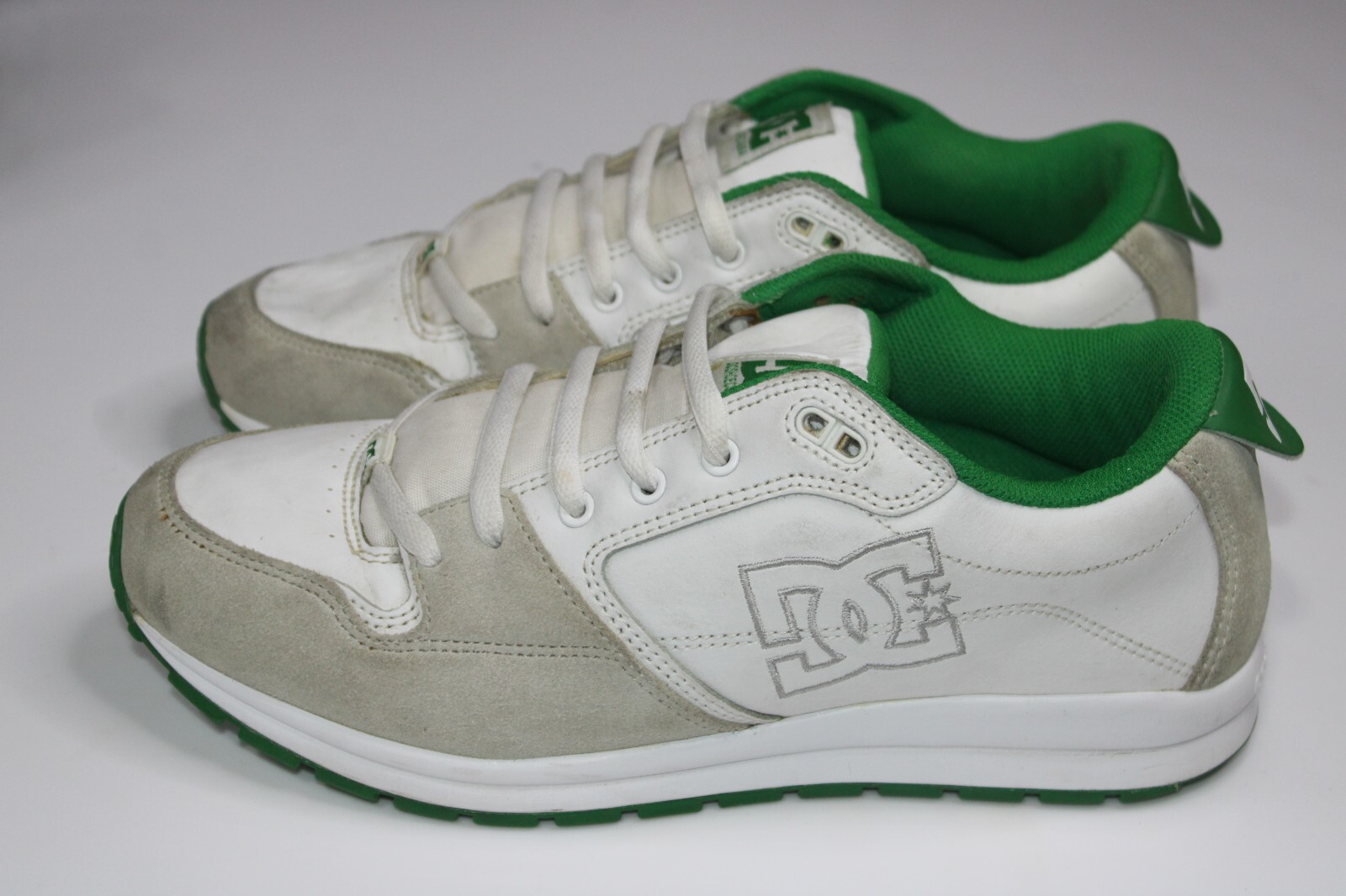 Vintage DC Skater Shoes Alias Model Mens Size 10.5 Skateboard Shoe 103145