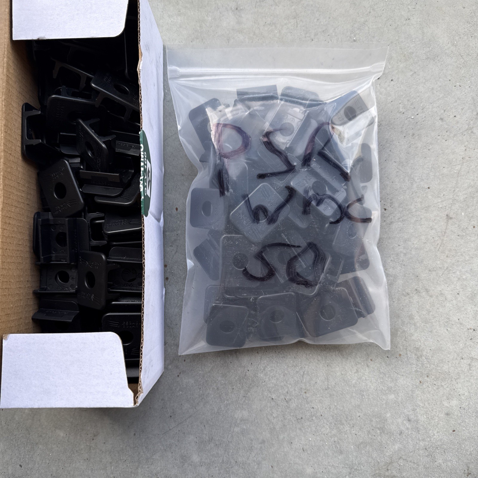 Pegasus Solar Rail Cable Grip 100 pieces in pack