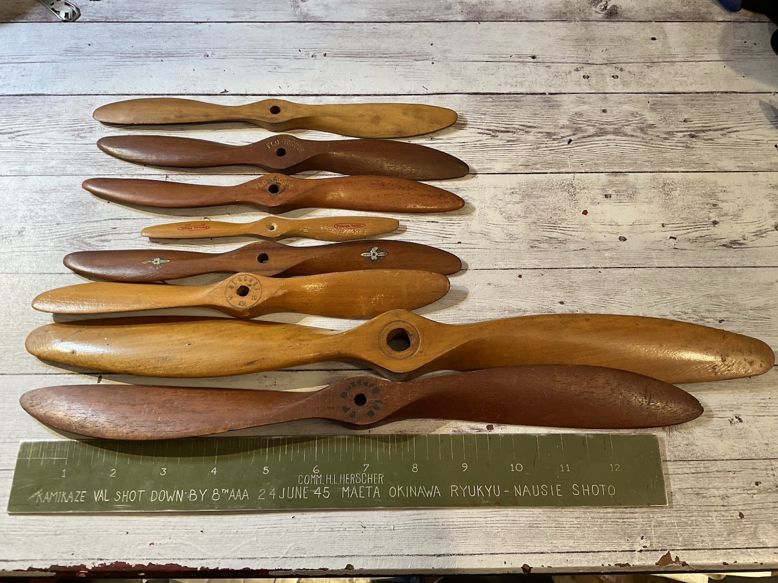 ORIGINAL VINTAGE LOT OF LARGE EARLY WOODEN AIRPLANE PROPELLERS EARLY RC?