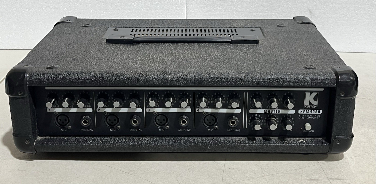 KUSTOM KPM4060 Mixer Amplifier