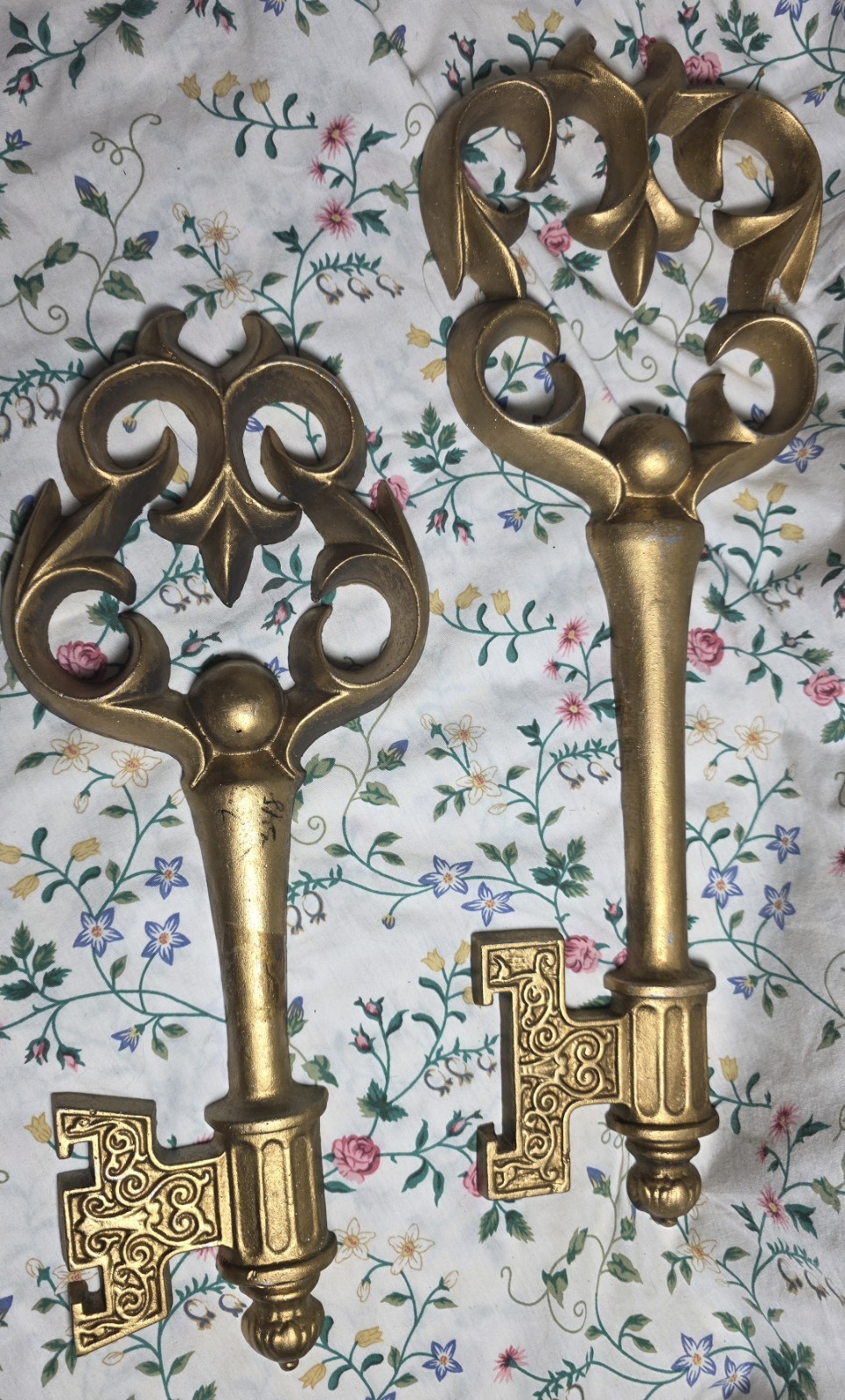 Vintage Metal key set larger key is 18x6 Inches and smaller one is 15x6 Inches