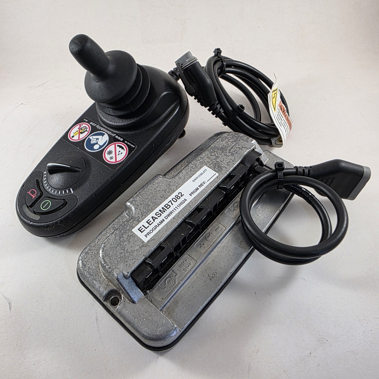 PG Drive Joystick D51300.04 PLUS Module Motor Controller D51300.04 POWER CHAIR