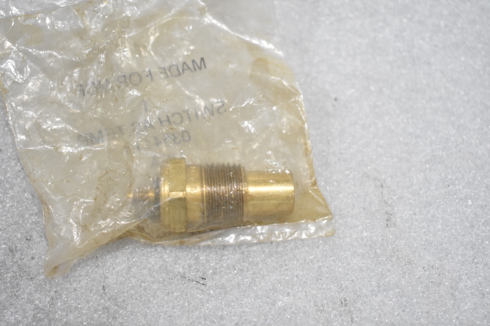 CAT CATERPILLAR 0354113 TEMPERATURE SWITCH ASSEMBLY