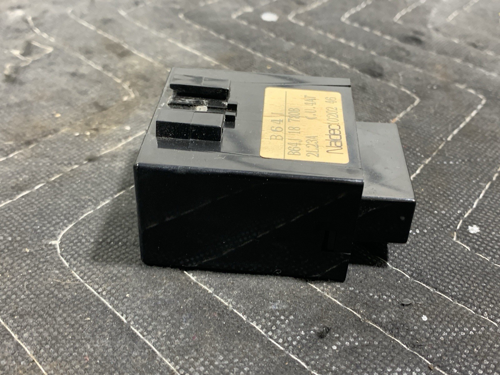 1990-1993 Mazda Miata Oem Automatic Transmission Control Module B64J Relay 1.6