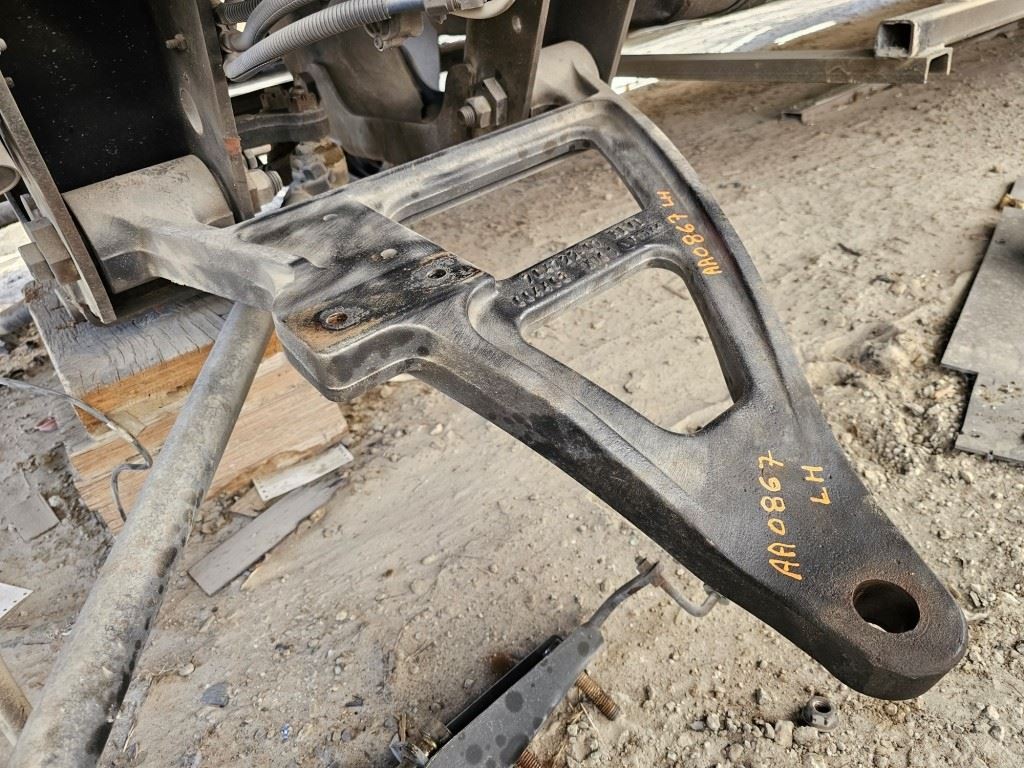 USED 2005 Newmar Kountry Star LEFT LWR CONTROL ARM REYCO GRANNING 704722-01 Ship
