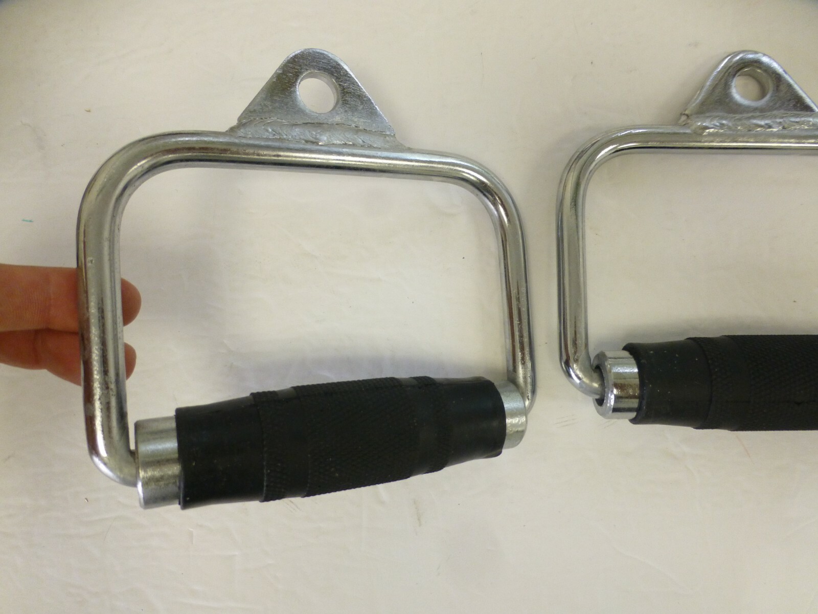 2X Cable Handle Attachments Machine Workout D-Handle Stirrup 1 Pair Rubber Grips