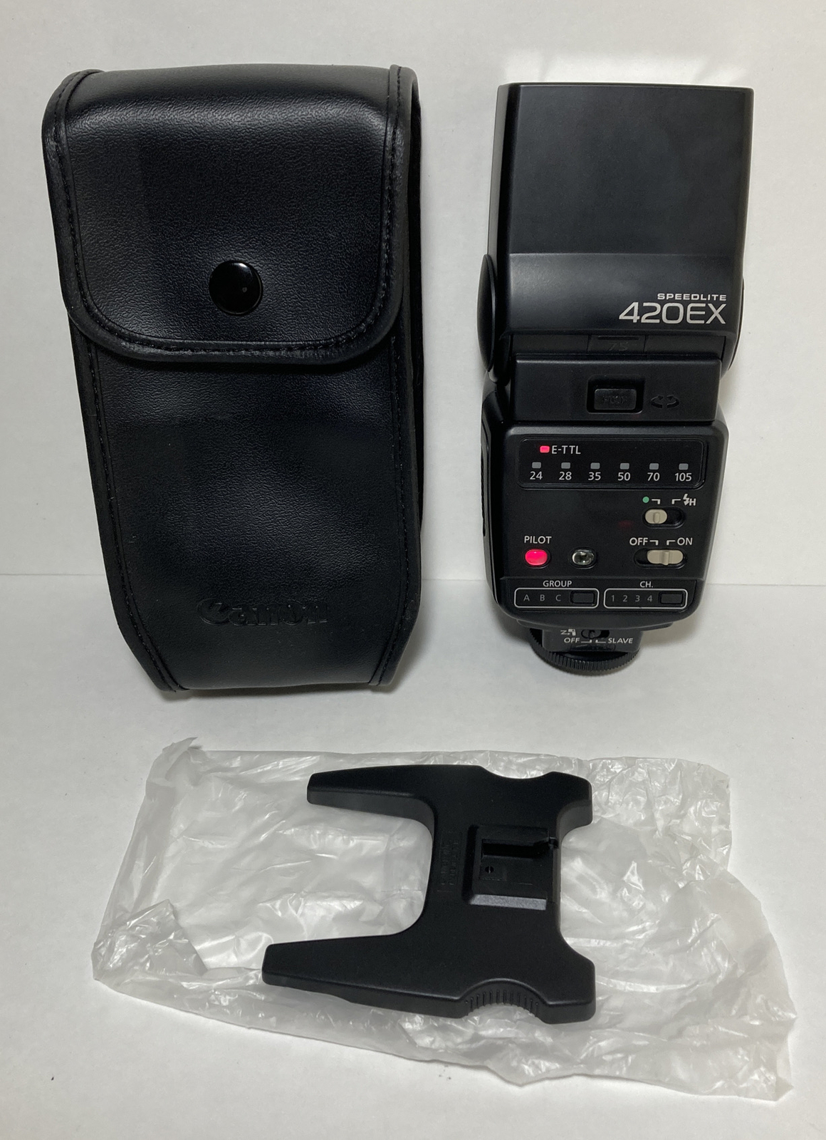 Canon Speedlite 420EX Shoe Mount Flash With Case And Stand for Canon Camera