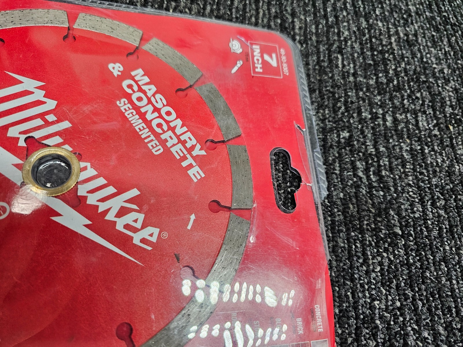 Milwaukee 7 Inch Segmented Masonry & Concrete Diamond Blade 49-93-9307