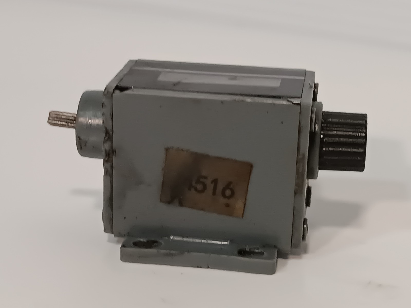 Dayton 6X157B Mechanical Counter, 5 Digit, Top Coming with Base Mount