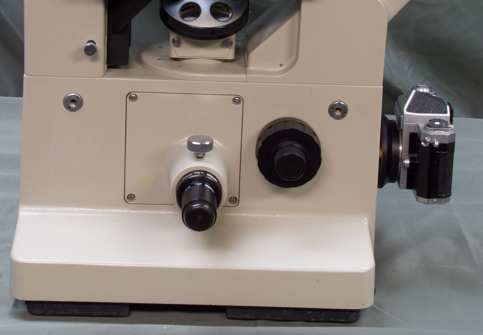 Nikon Diaphot Microscope (R15)