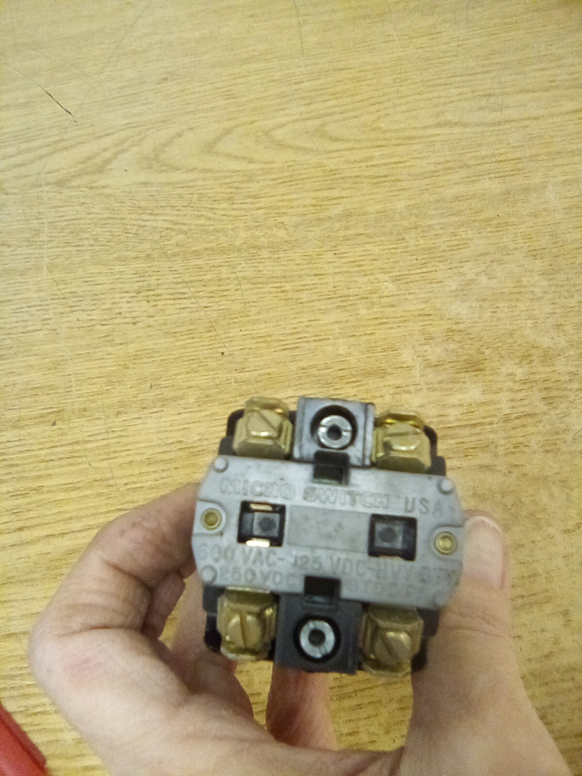 Microswitch Heavy Duty 600Vac Selector Switch "NO KEY"