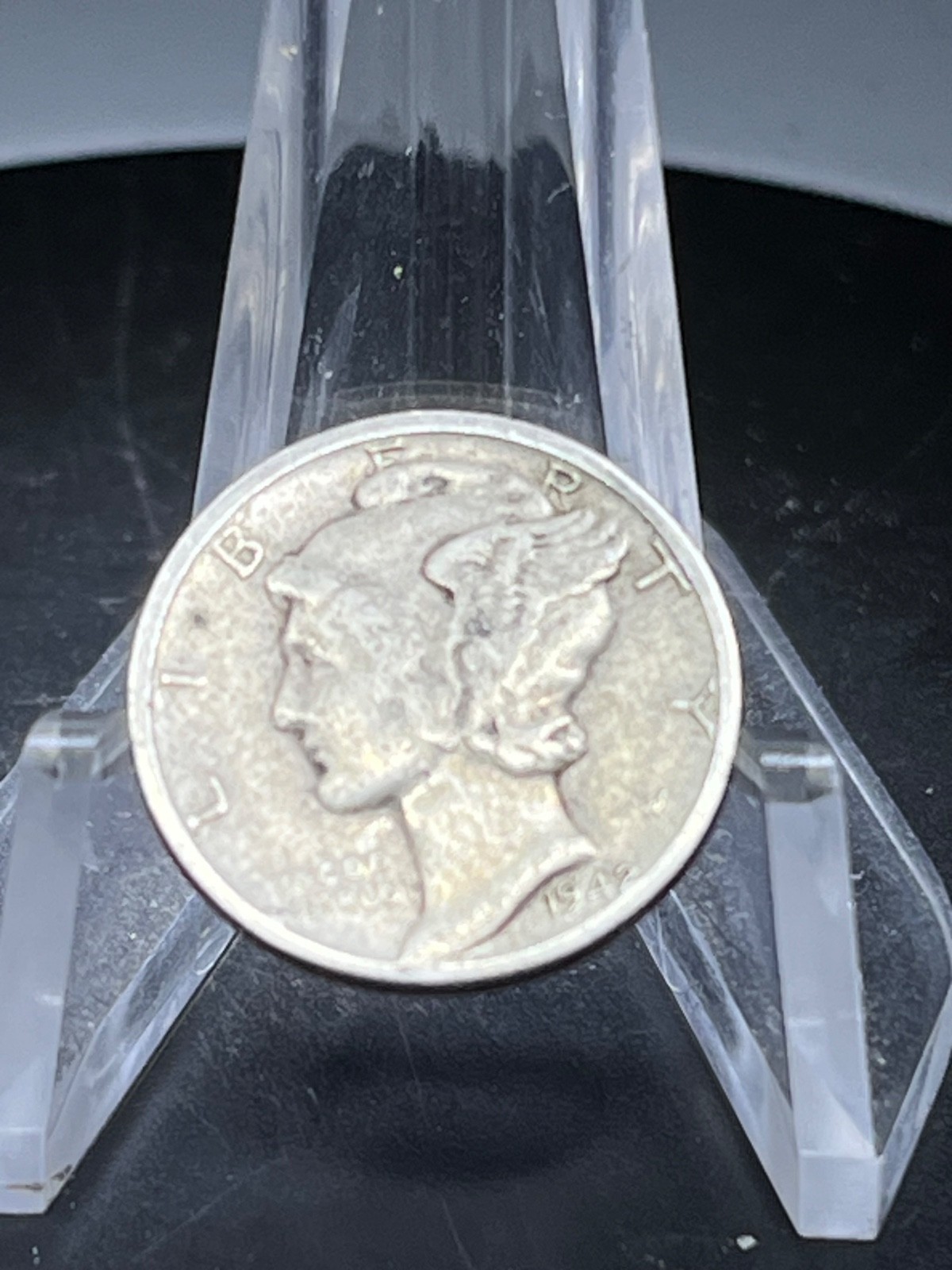 1942-D Mercury Dime 90% Silver 10c US Silver Coin # TE231J