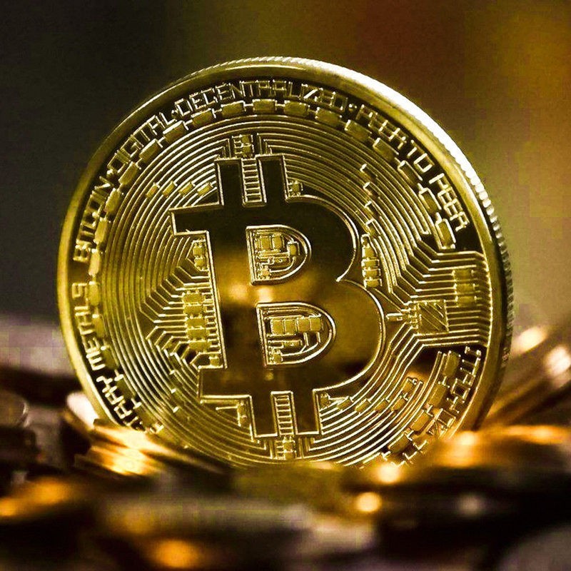 Gold Plated Bitcoin Coin Physical BTC Crypto Collectible Gift Souvenir Replica