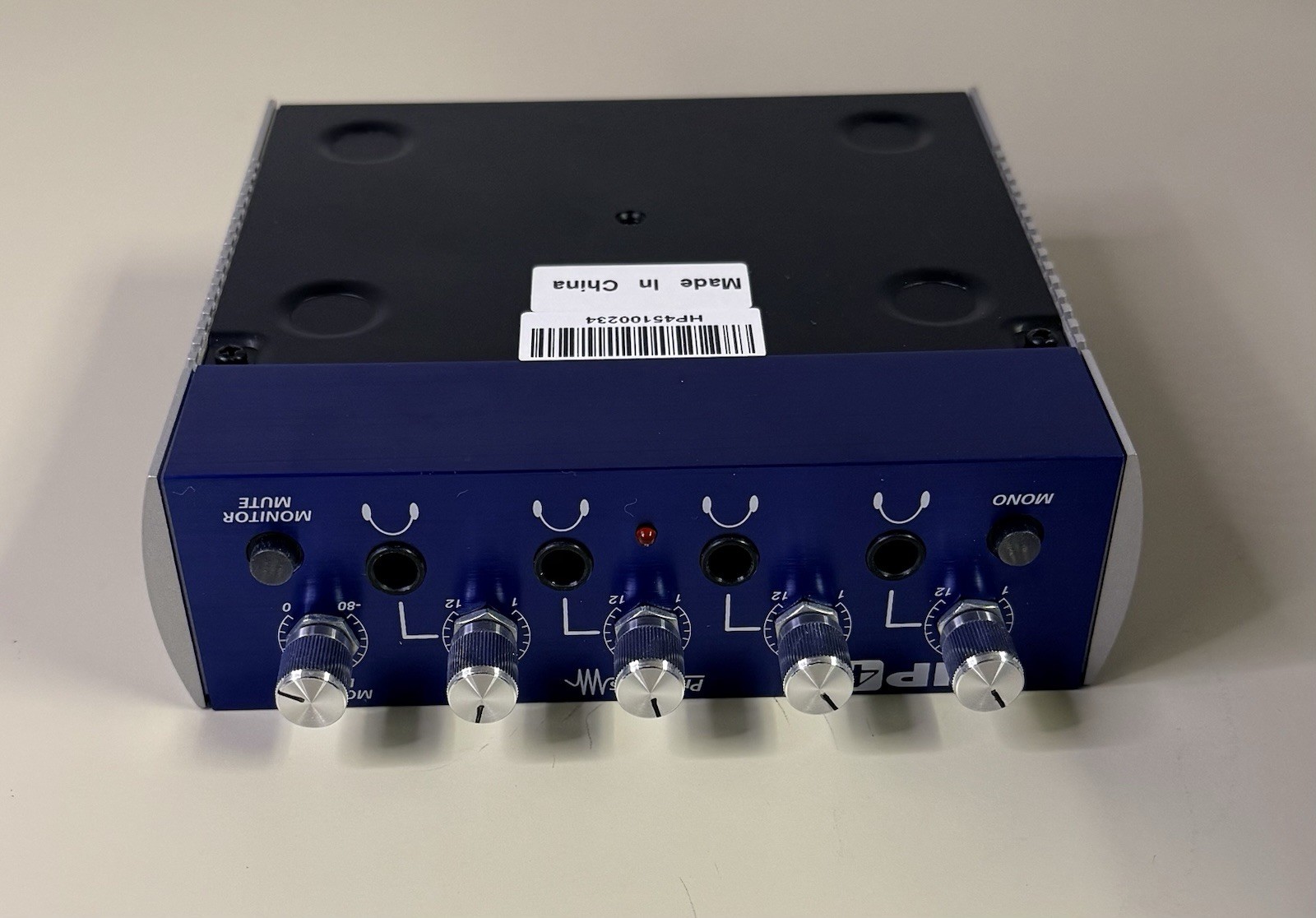 PreSonus HP4 4-Channel Headphone Amplifier Distribution System w/ Box