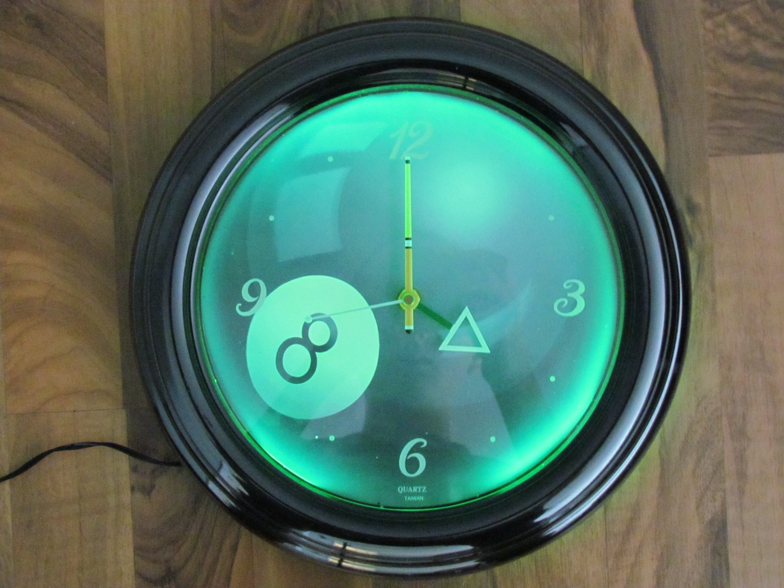 8-Ball Billiards/Pool Neon Clock