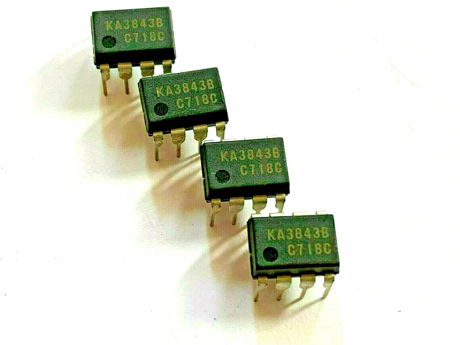 LOT OF 4 KA3843B  New Original