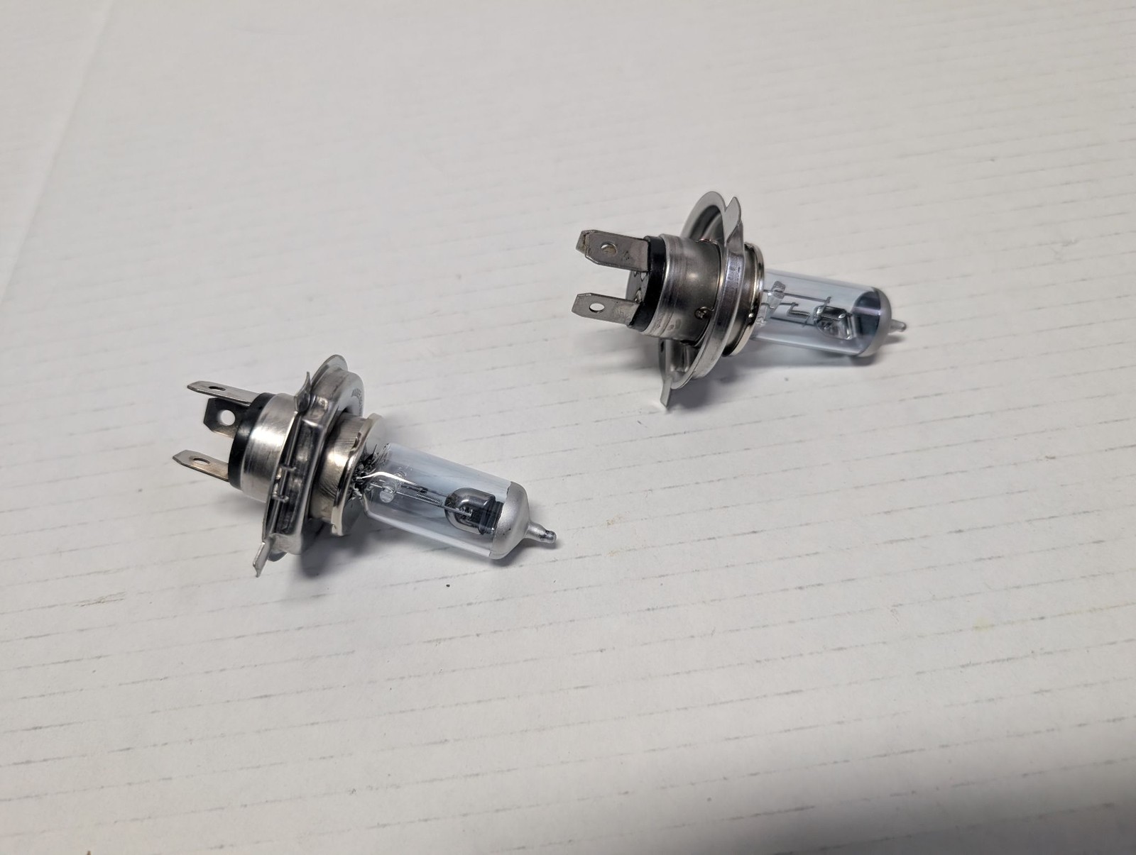 2000 - 06 Honda Insight Halogen Headlight Bulbs 2 Pack H4 3-Prong 12V headlight