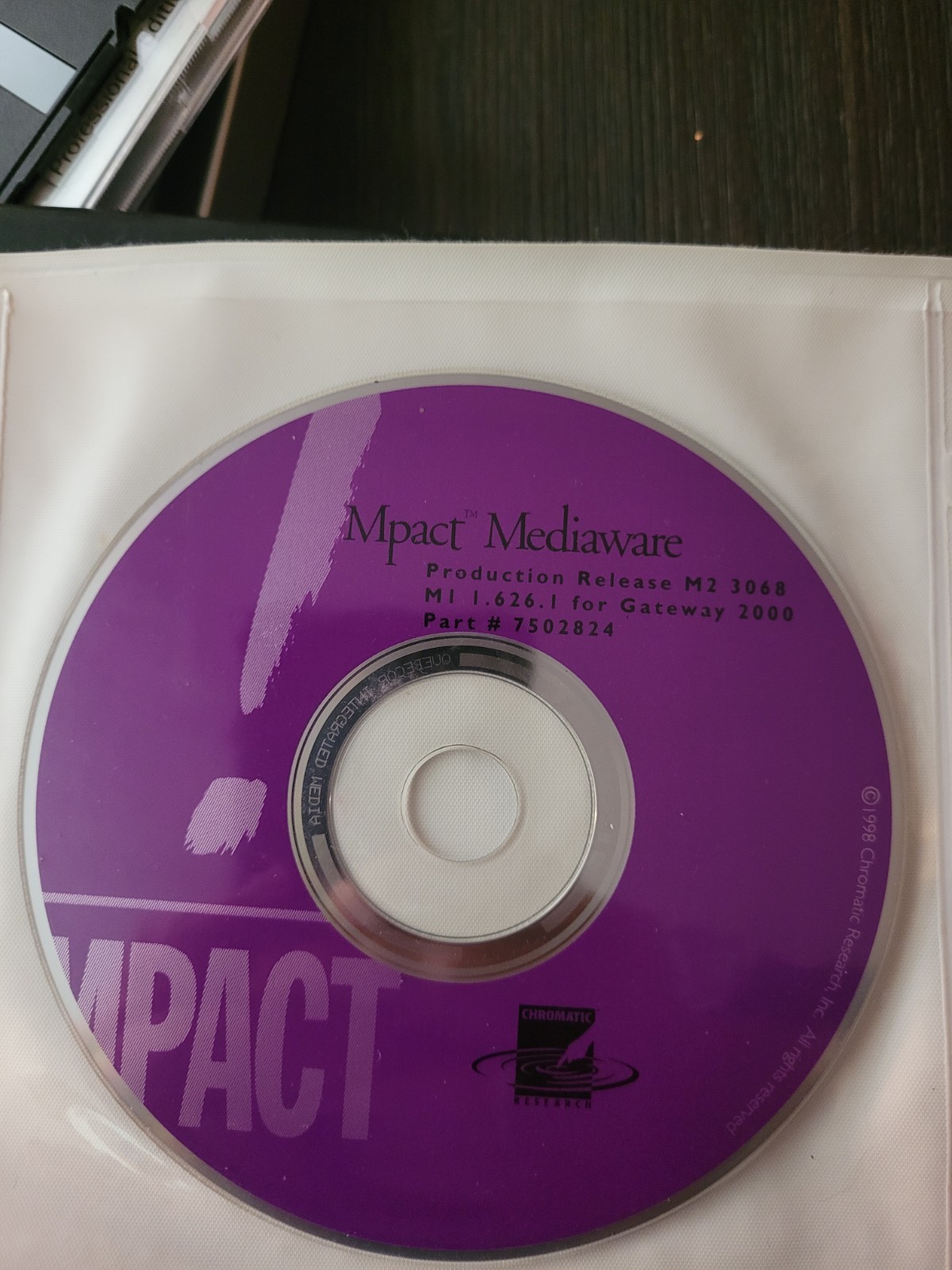 Vintage Gateway Computer Software Storage Binder With CDs Windows 95 Encarta 98