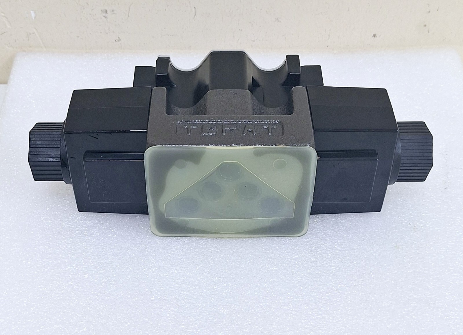 Yuken DSG-03-3C4-A100-50 Directional Valve