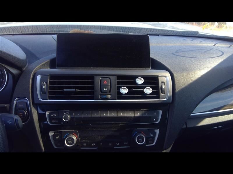 230i 2017 Fuse Box Cabin 685651
