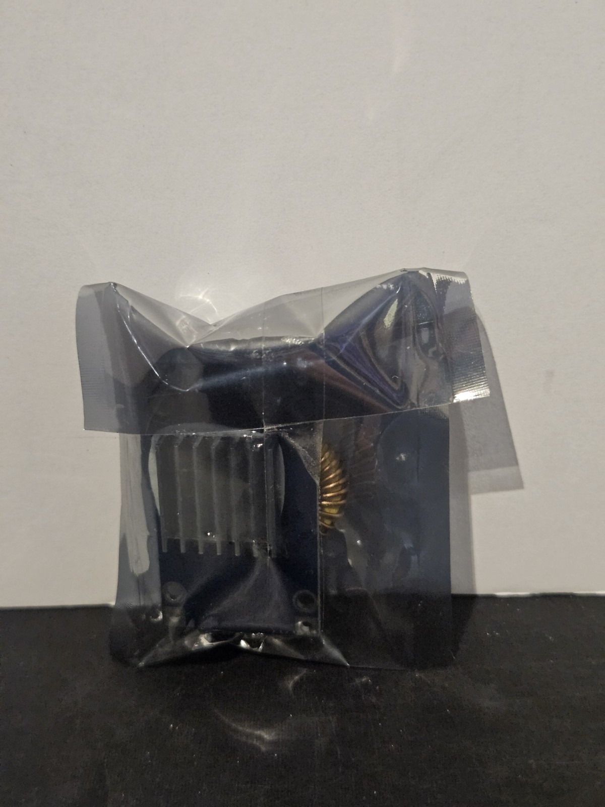 XL4015 DC-DC step-down adjustable power supply module