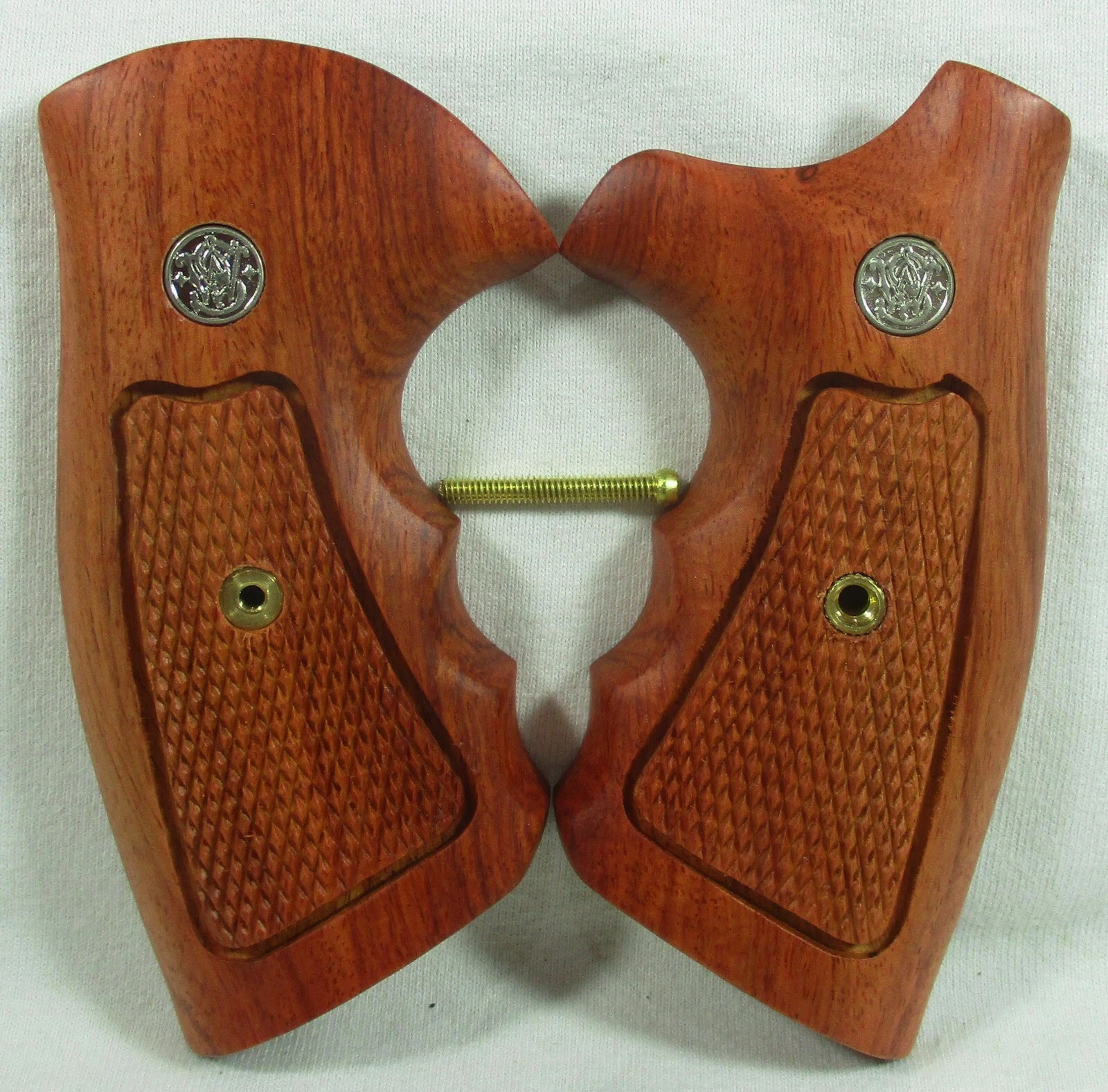New, wood checkered grips For S&W J Frame Square/Round butt