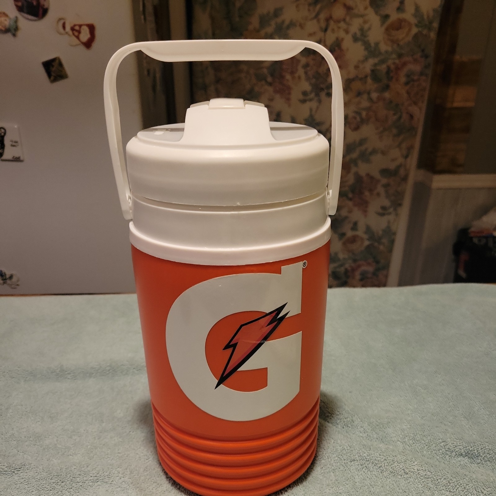 Gatorade Orange 1/2 Gallon Cooler Jug Sports Hydration Water Bottle