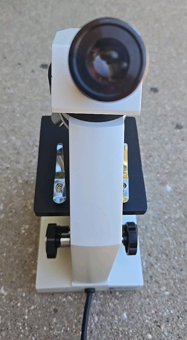 MICROSCOPE., NATIONAL Model 131 , LR114166, PROFESSIONAL QUALITY