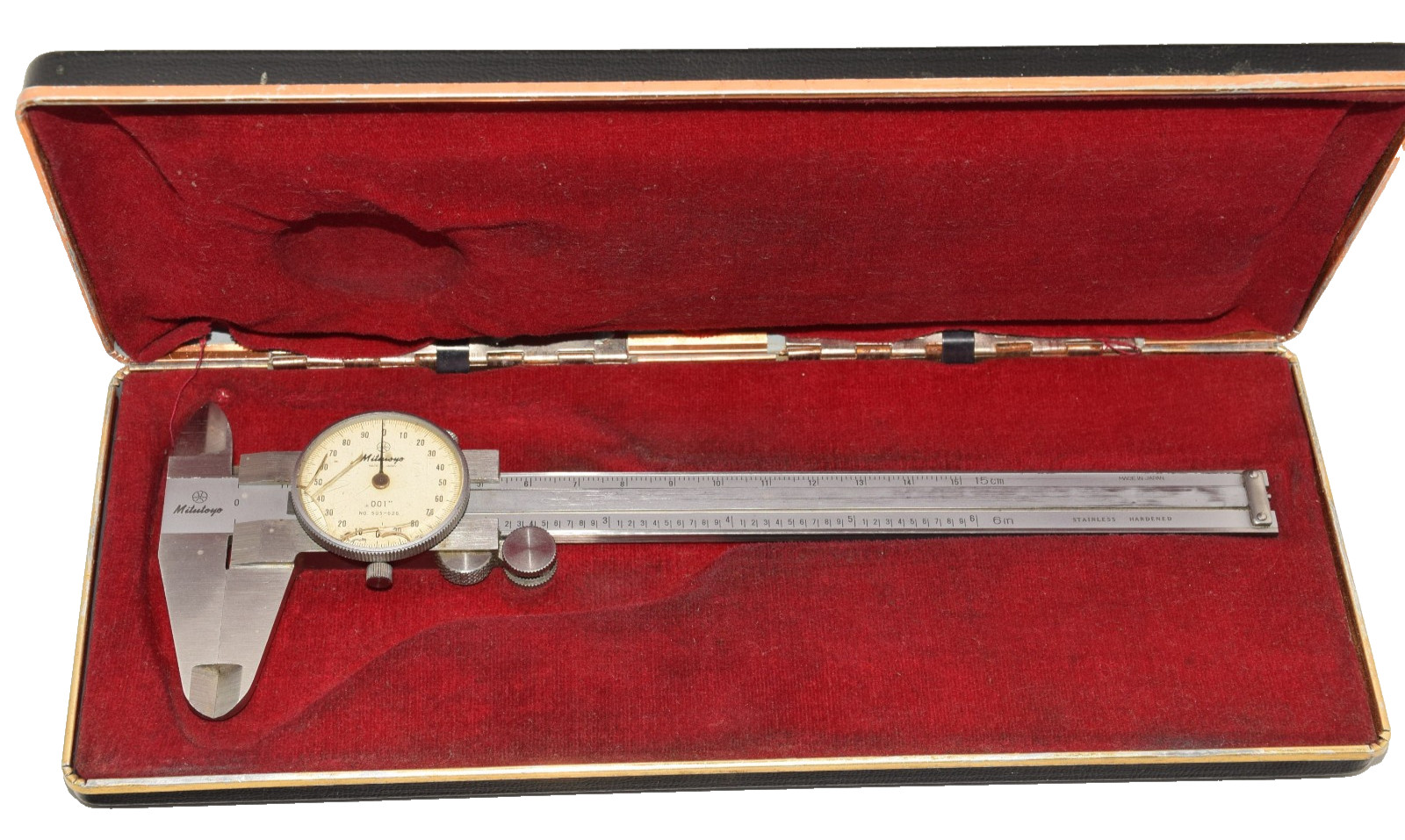 Vintage Mitutoyo 6" Dial Caliper 505-626 and Original Case Japan - Broken Glass