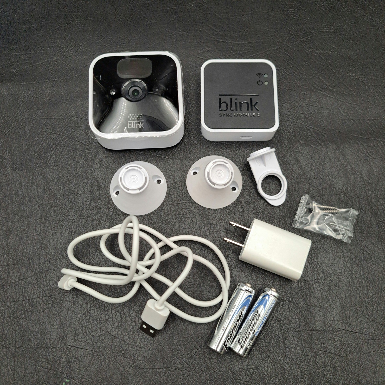 Blink Indoor Security Camera System with Sync Module 2 White BSM00401U HD Video
