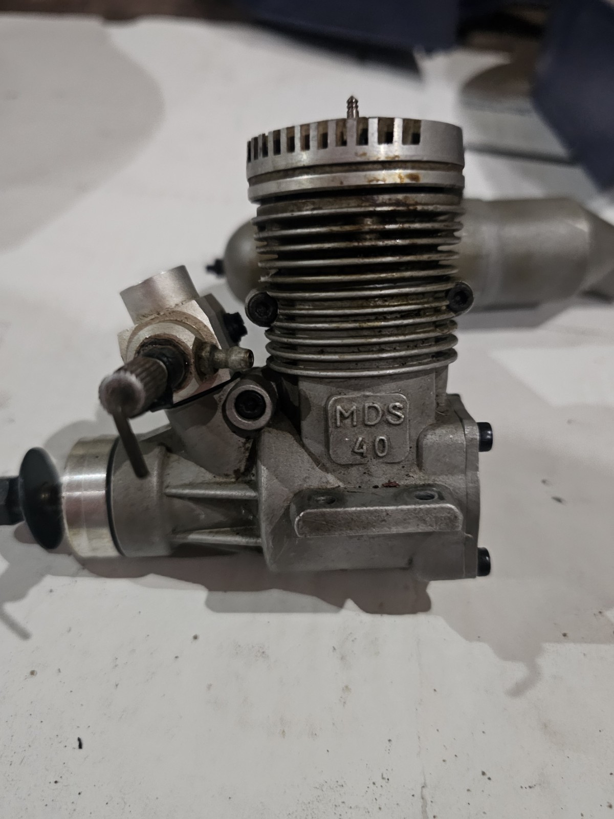 MDS MDS 40 2-Stroke Nitro/Glow RC Airplane Engine w/ Muffler Exhaust