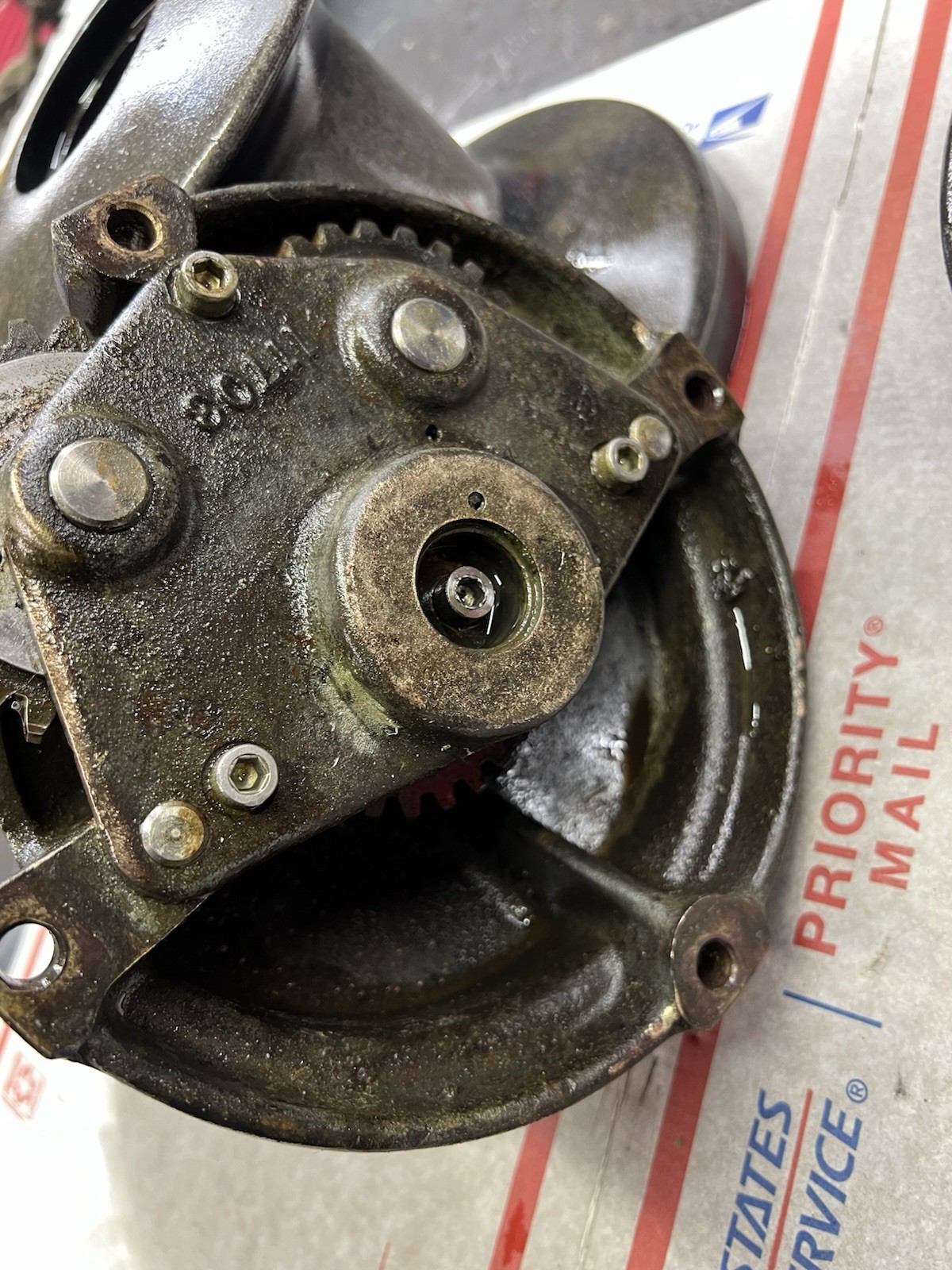 Barient 28 sailboat winch
