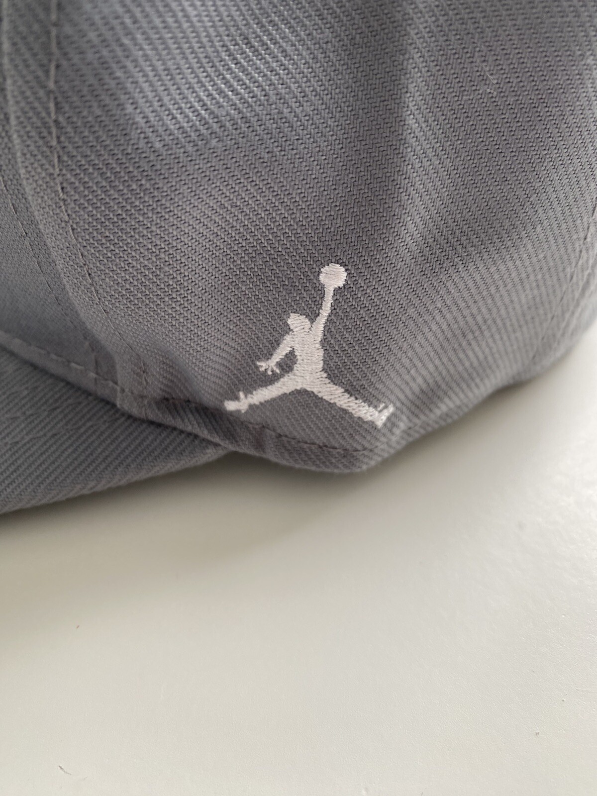 New NIKE Air Jordan Club Baseball Cap Hat Gray YOUTH BOYS NWT Jumpman Unisex